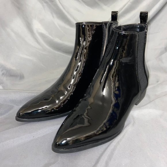 DKNY Talie Chelsea Boots